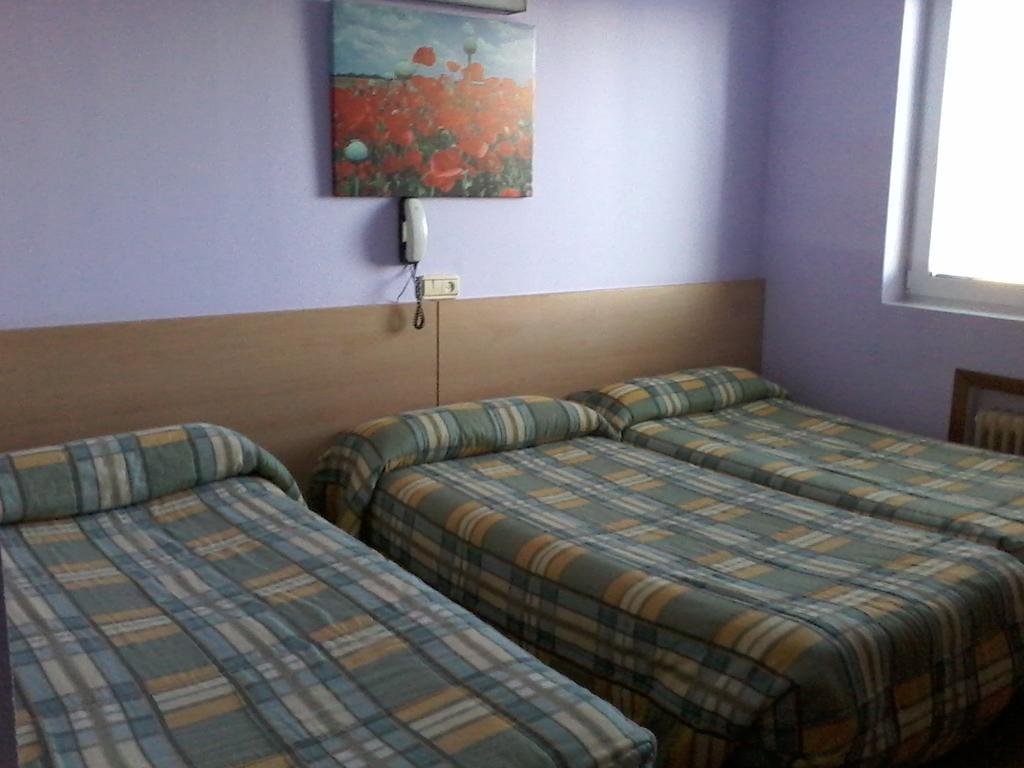Hotel Buenos Aires Villafría de Burgos エクステリア 写真